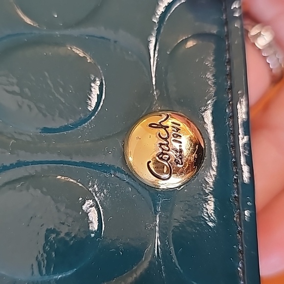 Coach Womens Signature Embossed Patent Leather Wristlet Wallet Teal Green EUC - Picture 8 of 9